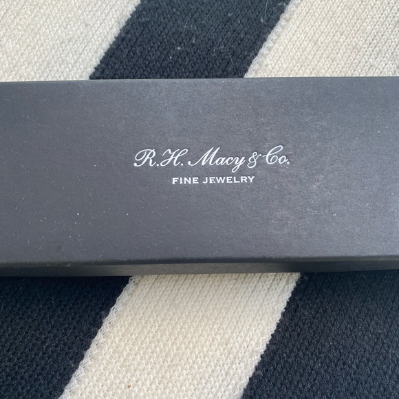 Men's Stainless Steel Diamond Bracelet 1/8 ct. t.w - Picture 11 of 14